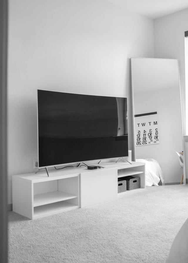 6500 Series 4K Ultra HD LED Smart TV